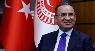 Adalet Bakanlığı'nda görev değişimi ! Kabine'nin yeni Adalet Bakanı Bekir Bozdağ oldu