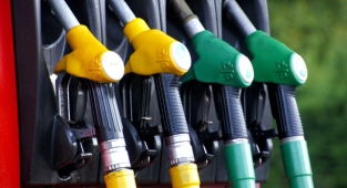 Akaryakıt fiyatlarına indirim geliyor! Benzin ve motorin ne kadar olacak?
