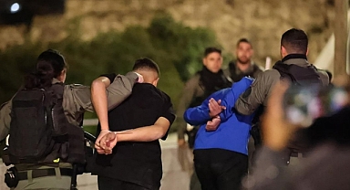 Filistinli tutuklu sayısı İsrail'deki üç hapishanede 9.500'ü geçti: Batı Şeria ve Gazze’de tansiyon yükseliyor