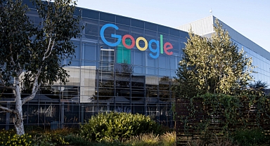 Google, yeniden yapılanma kararıyla çalışanlarını işten çıkarıyor