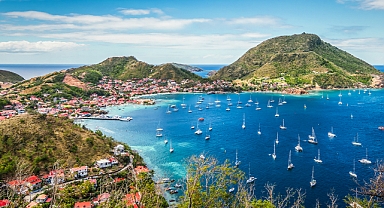 Guadeloupe adasında suç artışı: Fransız hükümeti 18 yaş altındakilere sokağa çıkma yasağı uygulayacak!