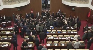 Ankara Büyükşehir Belediye Meclisi'nde Konser Ücreti Kavgası