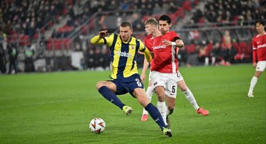 Fenerbahçe Avrupa Ligi'nde AZ Alkmaar'a 3-1 Mağlup Oldu