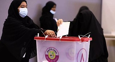 Katar'da Anayasa Referandumu: Seçimler Kaldırıldı