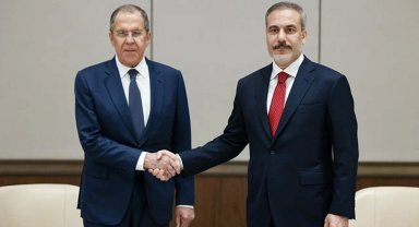 Türk ve Rus Dışişleri Bakanları Arasında Kritik Telefon Görüşmesi