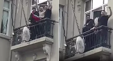 İstanbul'da Suriye Konsolosluğunda Bayrak Değişikliği