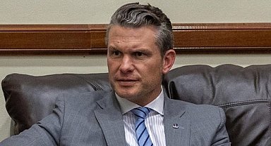 ABD Savunma Bakanlığına Pete Hegseth Atandı