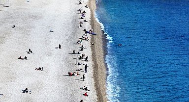 Antalya'da Kış Ortasında Deniz Keyfi