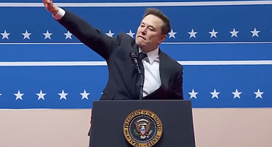 Elon Musk'tan Tartışma Yaratan Jest: Hitler Selamına Benzetildi!