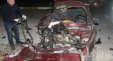Konya'da Turist Minibüsü ve Otomobil Çarpıştı: 2 Ölü, 6 Yaralı