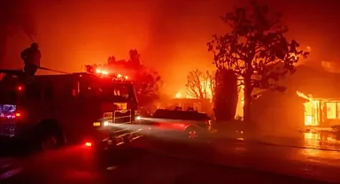 Los Angeles Orman Yangını Nedeniyle Acil Durum İlan Edildi