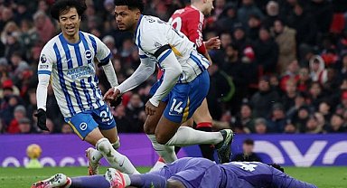 Manchester United, Brighton'a Karşı Bir Yenilgi Daha Aldı