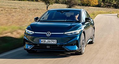 Volkswagen ID7 Elektrikli Sedan Menzil Rekorunu Kırdı