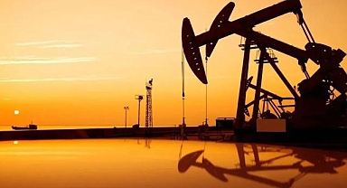 Brent Petrol 69,43 Dolara Yükseldi: ABD Yaptırımları ve OPEC+ Planları Fiyatları Etkiliyor