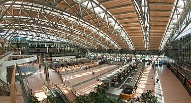 Hamburg Havalimanı'nda Grev: Tüm Uçuşlar İptal Edildi, 40 Bin Yolcu Mağdur