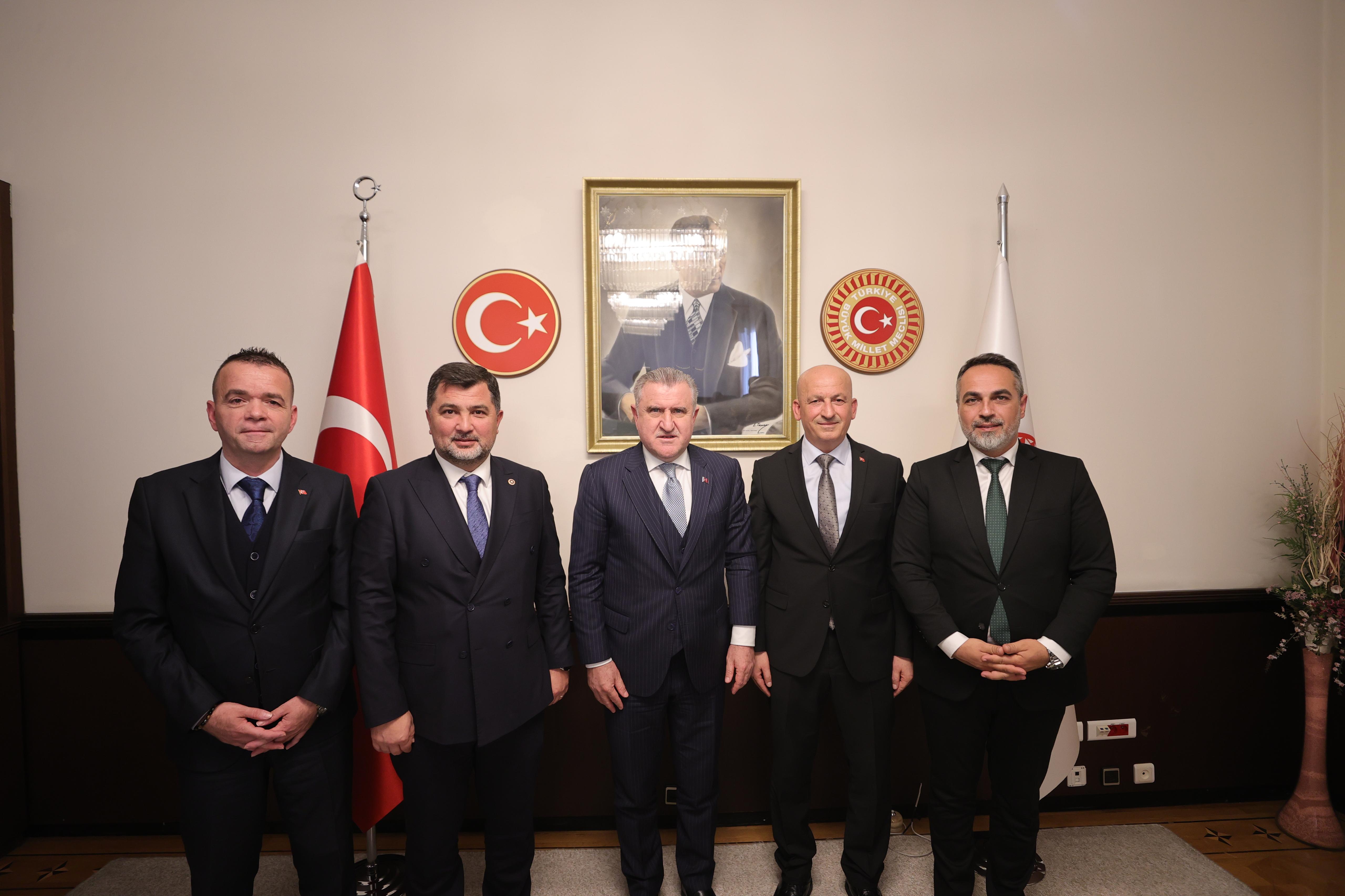 Ercan Öztürk’ten Çifte Müjde: Gümüşova ve Boğaziçi’ne Yeni Spor Tesisleri Geliyor