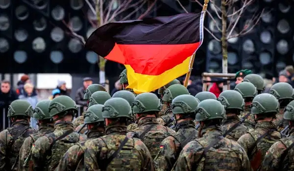 Almanya’da askeri kışlada skandal iddialar: Cinsel saldırı, aşırı sağ ve uyuşturucu soruşturması
