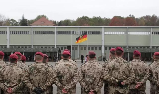 Almanya’da askeri kışlada skandal iddialar: Cinsel saldırı, aşırı sağ ve uyuşturucu soruşturması