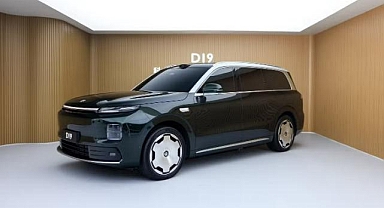 Leapmotor D19’un iç mekanı tanıtıldı: 720 km menzil, dev ekranlar ve 1000V mimari