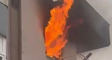 Erdemli’de 3 Katlı Evde Yangın: Son Kat Küle Döndü