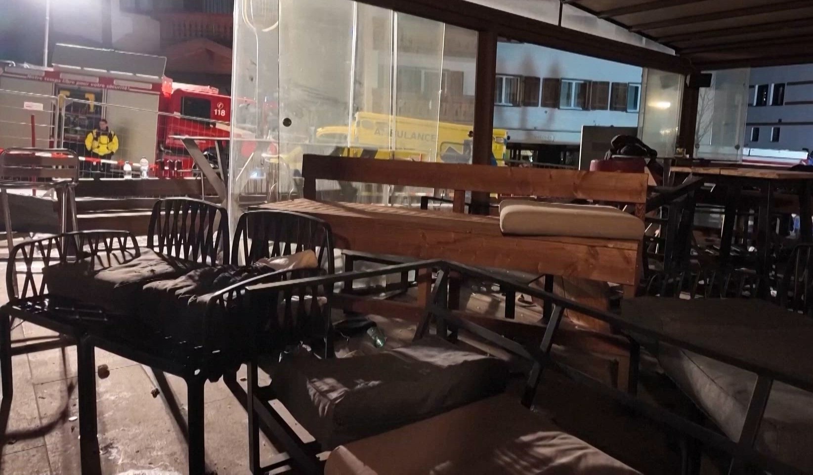 İsviçre'yi Yasa Boğan Facia: Bar Yangınında 40 Ölü