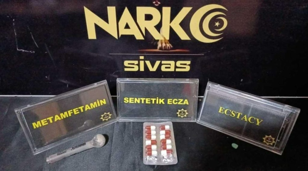 Yılbaşı Öncesi Narkotik Baskını: 7 Gözaltı, 3 Tutuklama