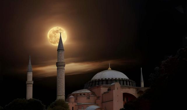 2026 Kadir Gecesi hangi gün? Diyanet açıkladı
