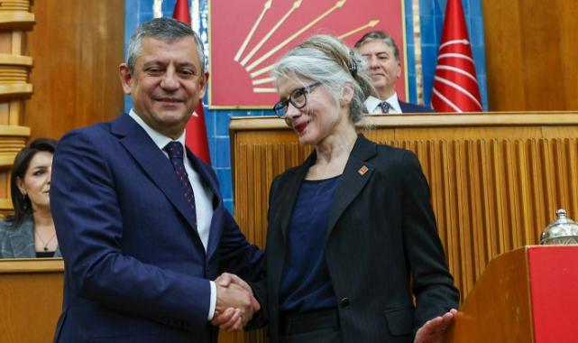 CHP'de dikkat çeken dönüş: Emine Ülker Tarhan yeniden partide