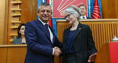 CHP'de dikkat çeken dönüş: Emine Ülker Tarhan yeniden partide