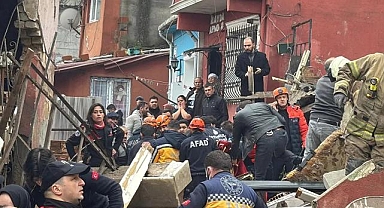 Fatih'te Doğalgaz Patlaması: 2 Bina Çöktü, 1 Kişi Hayatını Kaybetti
