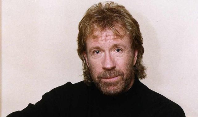 Hollywood’un efsanesi Chuck Norris yaşamını yitirdi