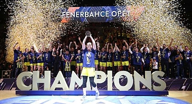 Fenerbahçe Opet tarih yazdı! Kadınlar EuroLeague şampiyonu oldu