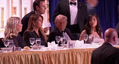 Washington’da alarm! Trump’ın bulunduğu yemekte silahlı saldırı