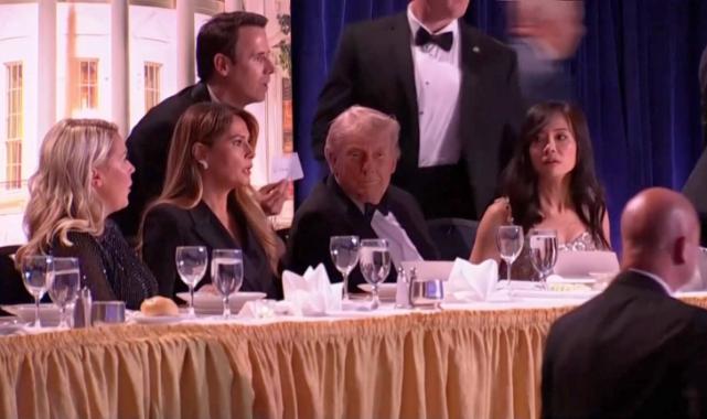 Washington’da alarm! Trump’ın bulunduğu yemekte silahlı saldırı