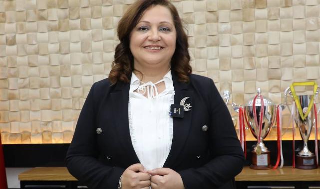 Burcu Köksal Kararını açıkladı: “Salı günü AK Parti’ye katılıyorum”