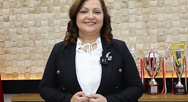 Burcu Köksal Kararını açıkladı: “Salı günü AK Parti’ye katılıyorum”