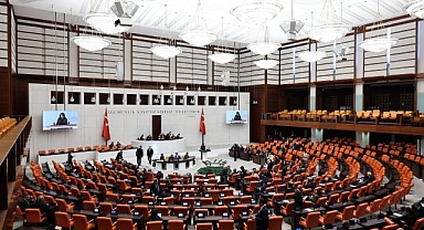 Meclis’te Yoğun Hafta: Aidat Düzenlemesi ve Teşvik Paketi Gündemde