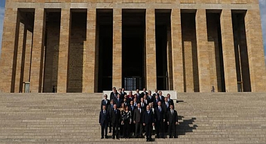 36. NATO Zirvesi öncesi Anıtkabir'de anlamlı ziyaret