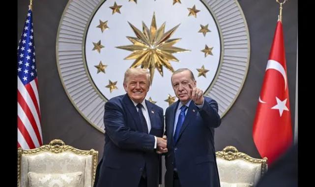 ABD Başkanı Donald Trump Ankara'ya geldi, Erdoğan resmi törenle karşıladı