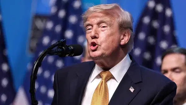 ABD Başkanı Trump: Hürmüz Boğazı'nı elimizde tutacağız