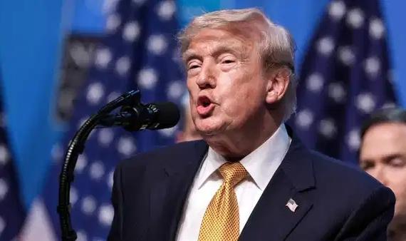 ABD Başkanı Trump: Hürmüz Boğazı'nı elimizde tutacağız