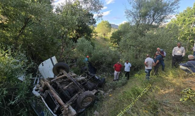 Bingöl'de feci kaza: Kamyonet uçuruma yuvarlandı, 3 ölü