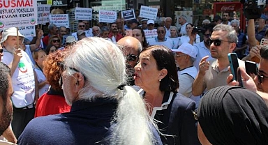 Eskişehir'deki emekli eyleminde CHP'li Jale Nur Süllü'ye protesto