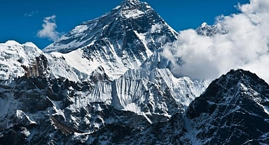 Hindistan'dan Everest kararı: 30 yıl önce ölen dağcının naaşı getirilecek