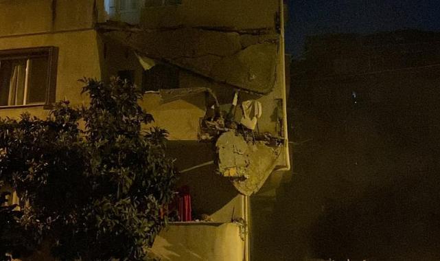 İstanbul'da korkutan olay: 5 katlı binanın balkonları çöktü
