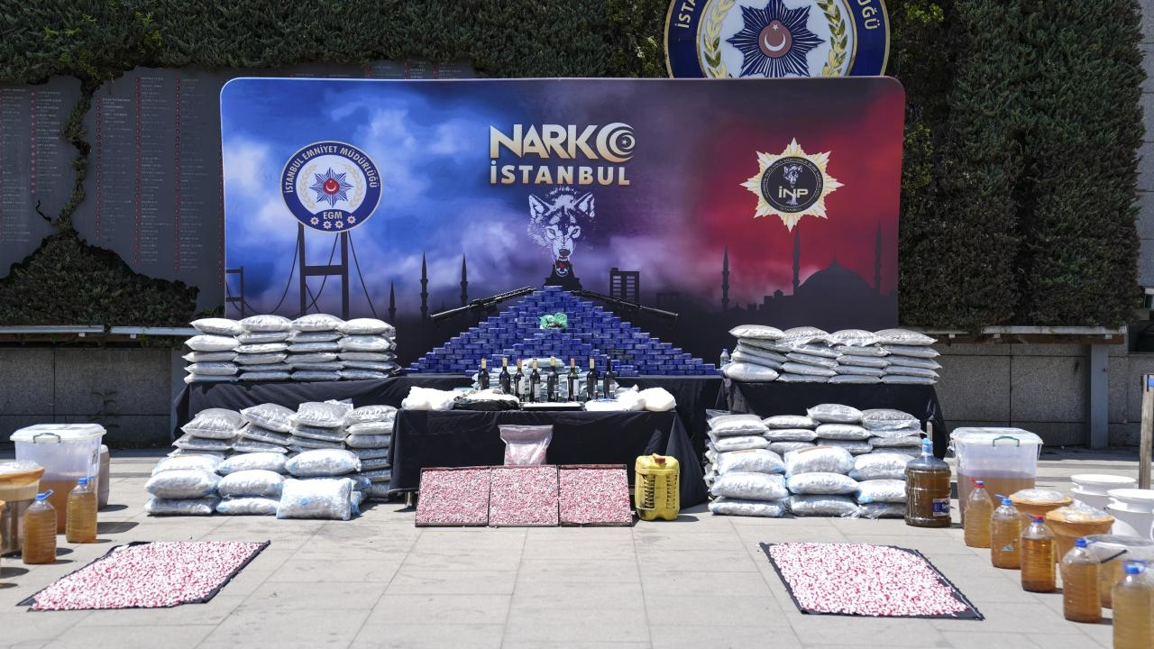 İstanbul'da uyuşturucu çetelerine büyük darbe: 26 şüpheli tutuklandı