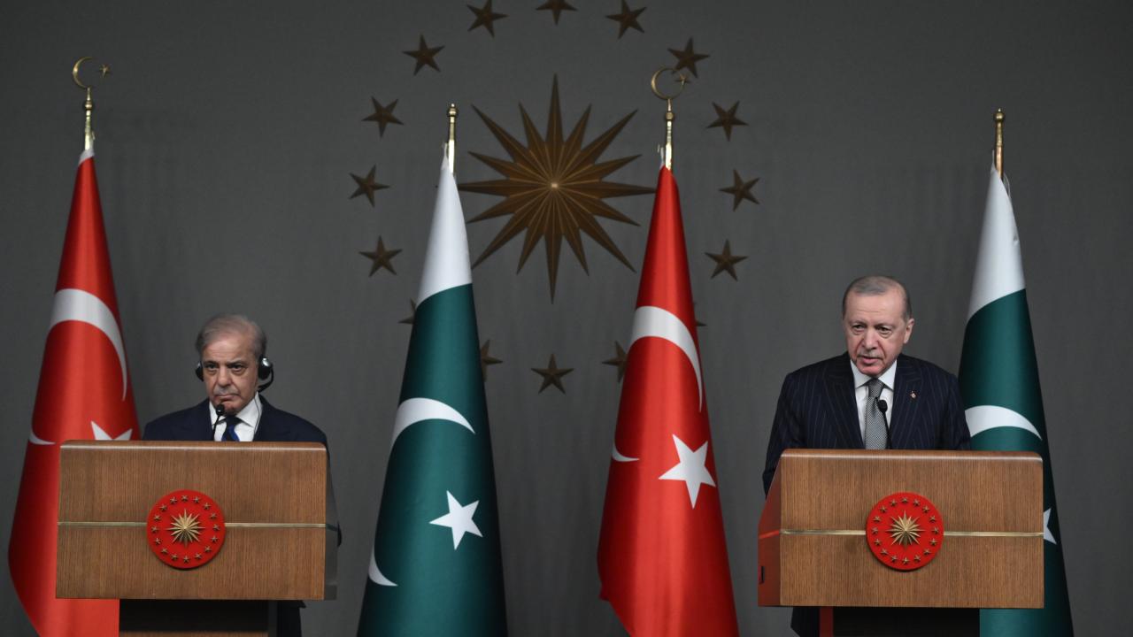 Pakistan Başbakanı Şerif: Türkiye'nin başarısı Pakistan'ın başarısıdır
