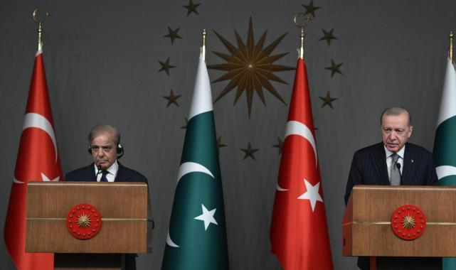 Pakistan Başbakanı Şerif: Türkiye'nin başarısı Pakistan'ın başarısıdır