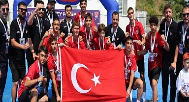 U16 Erkek Hokey Milli Takımı Avrupa şampiyonu oldu!
